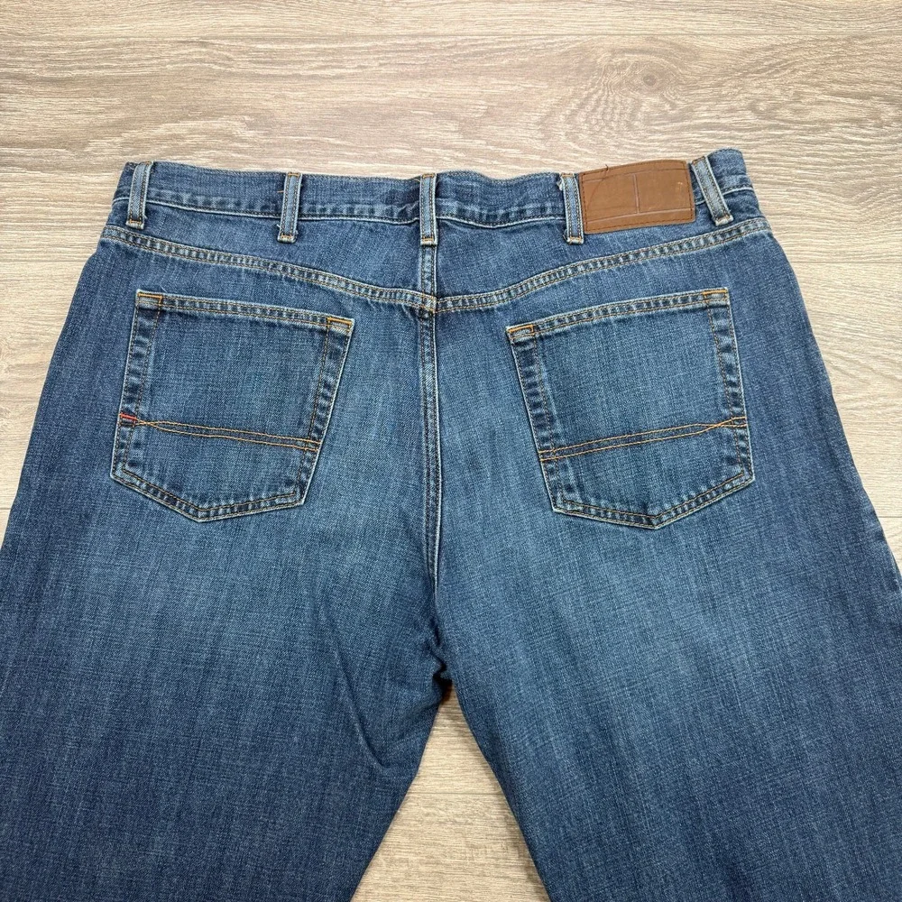 Tommy Hilfiger Jeans Mens 38x32 Blue Baggy Straight Leg Zip Fly 5 Pocket Classic